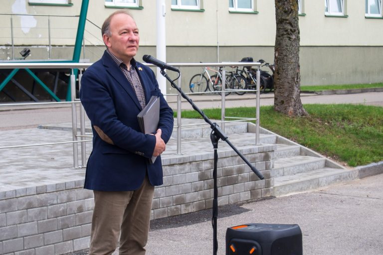 Padėka pilietiškiems kariūnams