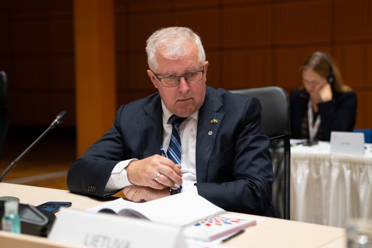A. Anušauskas dalyvaus NATO gynybos ministrų susitikime ir Miuncheno saugumo konferencijoje