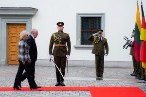  Lietuvos ir Vokietijos gynybos ministrai: žengėme labai svarbų žingsnį įgyvendinant NATO viršūnių susitikimo Madride sprendimus