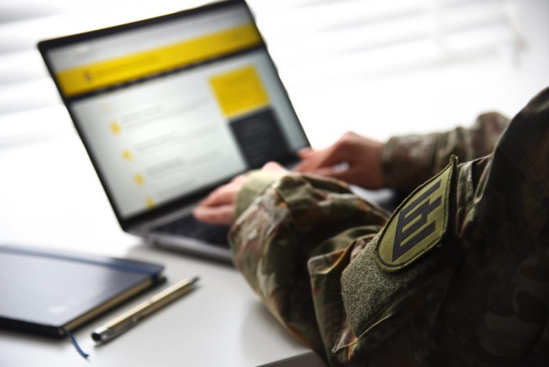 Pagalvok prieš paspausdamas: Lietuvoje ir Europoje auga internetinio sukčiavimo atvejų