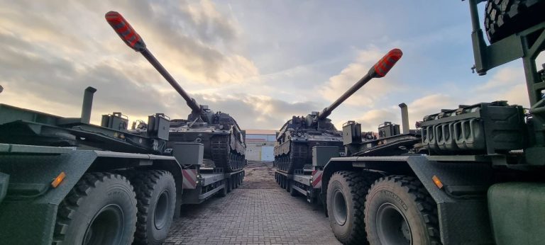  Lithuania sends repaired Allied howitzers to Ukraine, takes in more for maintenance work