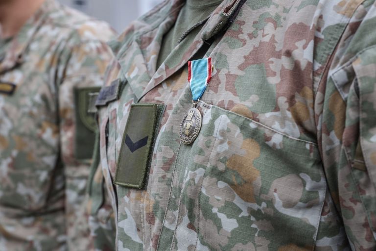  Minister A. Anušauskas presented medals for exemplary service and dedication to troops after mission in Iraq &nbsp;&nbsp;