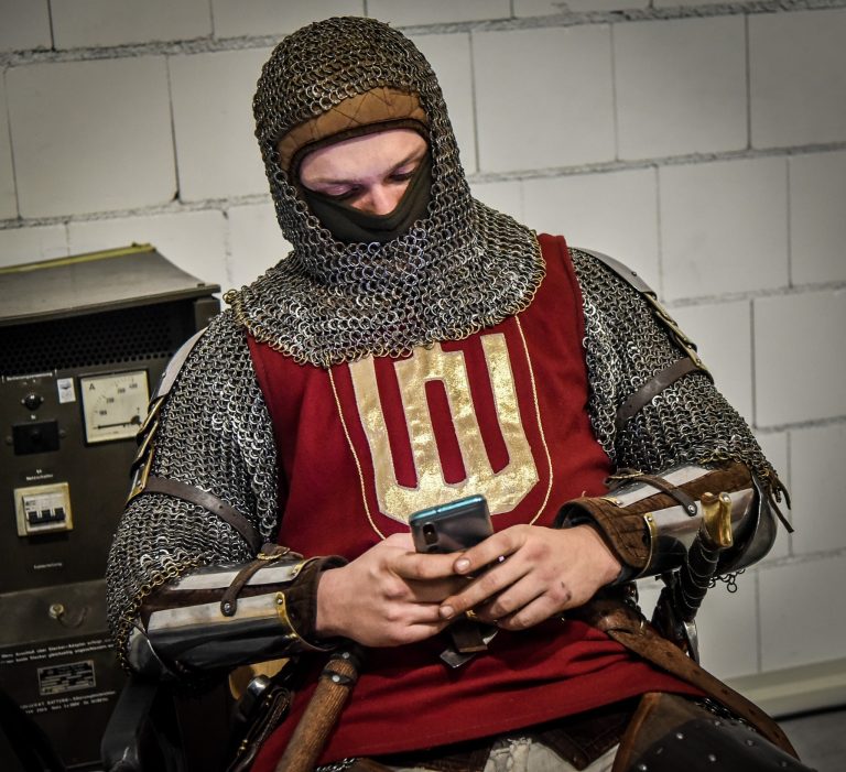 Tado Dambrausko fotokonkurso „Lietuvos kariuomenė fotografijoje“ balsavimas naujienų portale 15 min