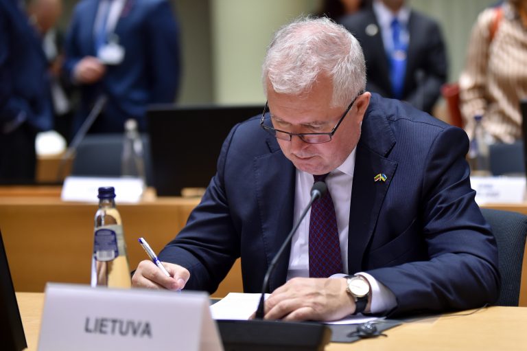 Europos Sąjunga pradeda karinę paramos misiją Ukrainai