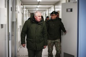  Ministras lankė kariuomenės dalinius šiaurės Lietuvoje ir domėjosi infrastruktūros projektų vystymu