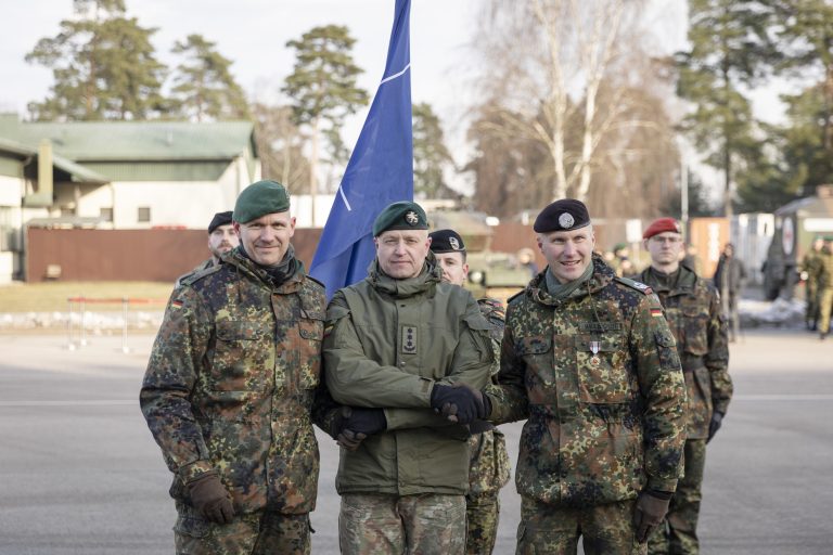  NATO priešakinių pajėgų batalionui Lietuvoje – šešeri: tarnybą Rukloje pradėjo naujoji rotacija
