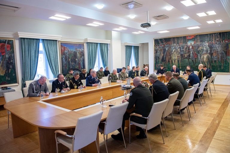 Su užsienio valstybių gynybos atašė aptarti metų pasiekimai ir artimiausi darbai
