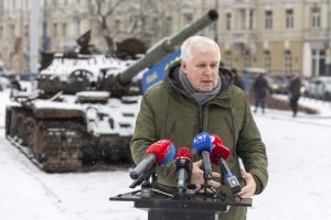  Ministras A. Anušauskas: visi rusų tankai turi tapti Ukrainos trofėjais