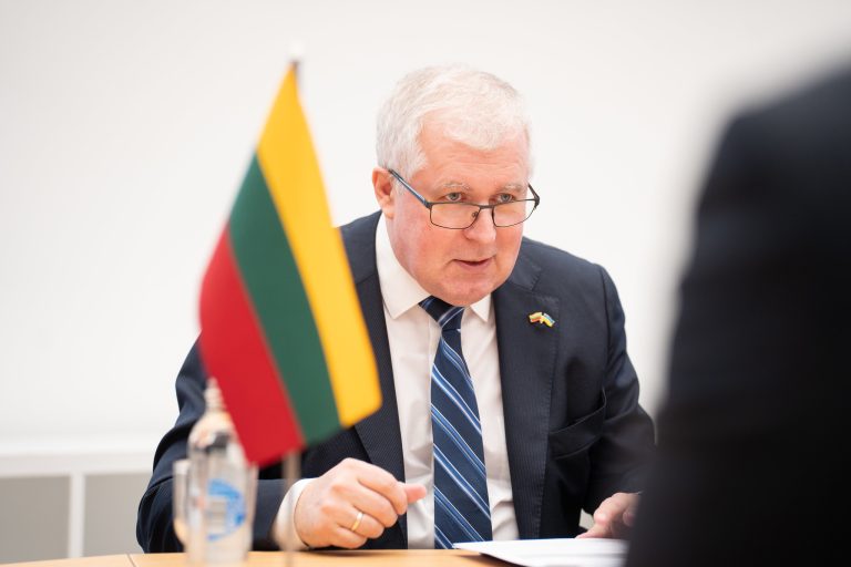 Ministras A. Anušauskas išvyksta į neformalų ES gynybos ministrų susitikimą
