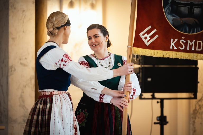 LDK Birutės karininkų šeimų moterų sąjunga: mes veikiame tyliai, bet greitai