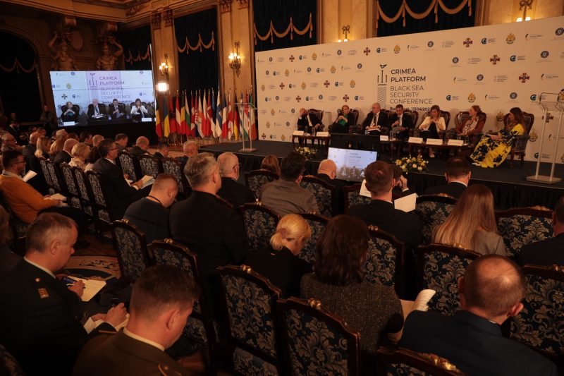 Krymo platformos konferencijoje pabrėžta Baltijos ir Juodosios jūros šalių karinio bendradarbiavimo svarba
