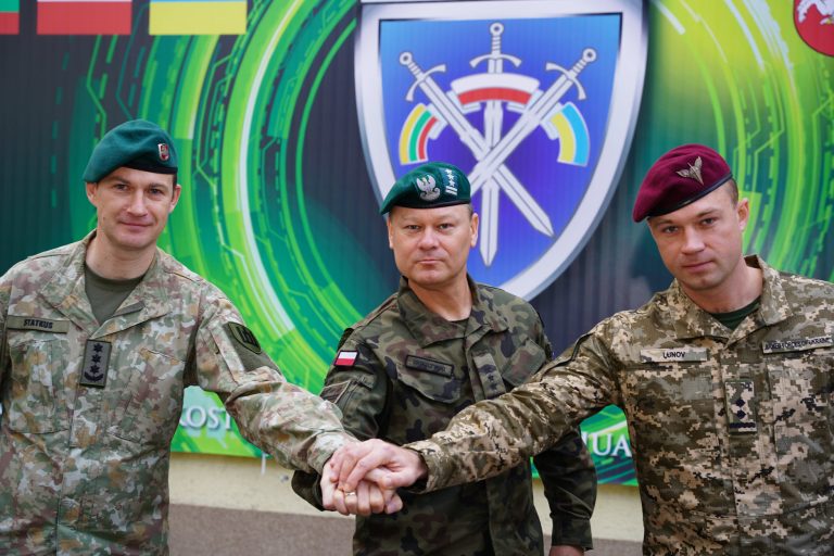  Lietuvos, Lenkijos ir Ukrainos trišalė brigada adaptavosi prie realijų: rengia Ukrainos vienetus pagal NATO standartus