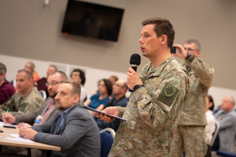 Aktorius ir režisierius Paulius Tamolė: reikia mokytis ginti Tėvynę