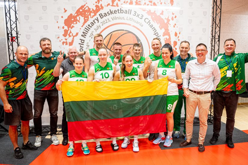 Ministras A. Anušauskas pasveikino pasaulio kariškių 3x3 krepšinio čempionato laimėtojus ir organizatorius