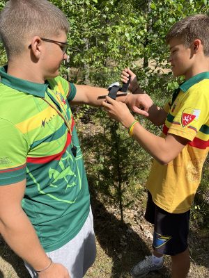  „Pasaulio Lietuvos“ stovyklautojams – išskirtinės Lietuvos karių pamokos