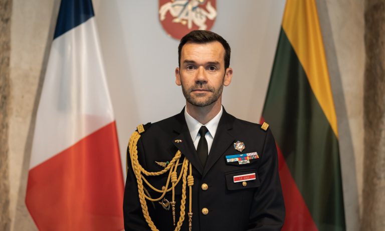 Naujasis Prancūzijos gynybos atašė – praeityje Lietuvoje tarnavęs naikintuvo pilotas