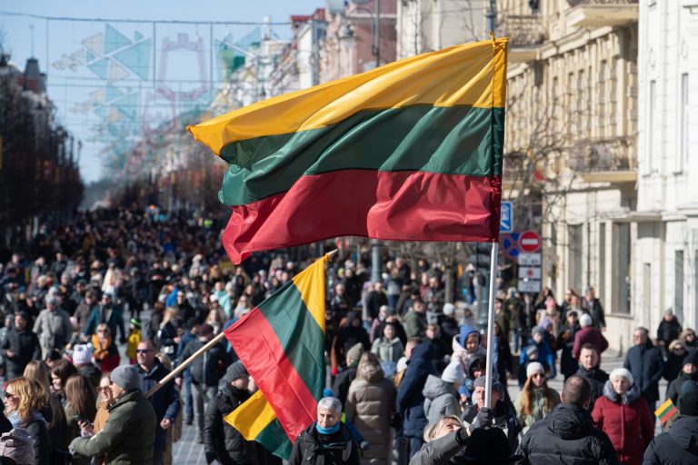 Nacionalinio saugumo komisija pritarė piliečių rengimo pilietiniam pasipriešinimui strategijos 2023-2025 m. planui