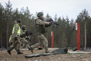  Lietuva toliau teikia nenutrūkstamą karinę paramą Ukrainai
