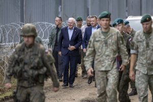  Sienų sankirtoje susitikę Lietuvos ir Lenkijos krašto apsaugos ministrai: abi šalys aiškiai suvokia kylančius saugumo iššūkius regione