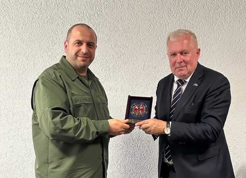 Su naujuoju Ukrainos gynybos ministru susitikęs A. Anušauskas pristatė naujausią Lietuvos paramos paketą