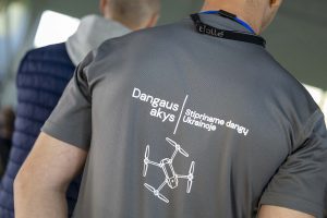  Bepiločių orlaivių sistemos atneša karo Ukrainoje pamokas