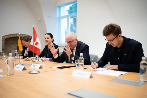  A. Anušauskas: Lietuvos karinis bendradarbiavimas su Kanada nuo šiol bus glaudesnis