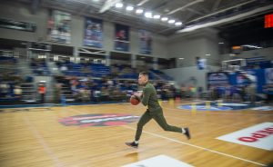  Kariuomenės diena krepšinio aikštėje: LKL ir NKL klubų akistata, kariškos rungtys ir sporte pasižymėjusių karių apdovanojimas