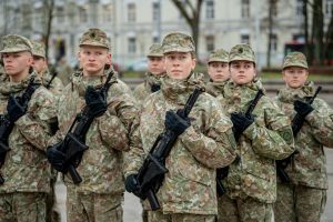  Karo akademijos kariūnai iškilmingai prisiekė tarnauti Lietuvos valstybei