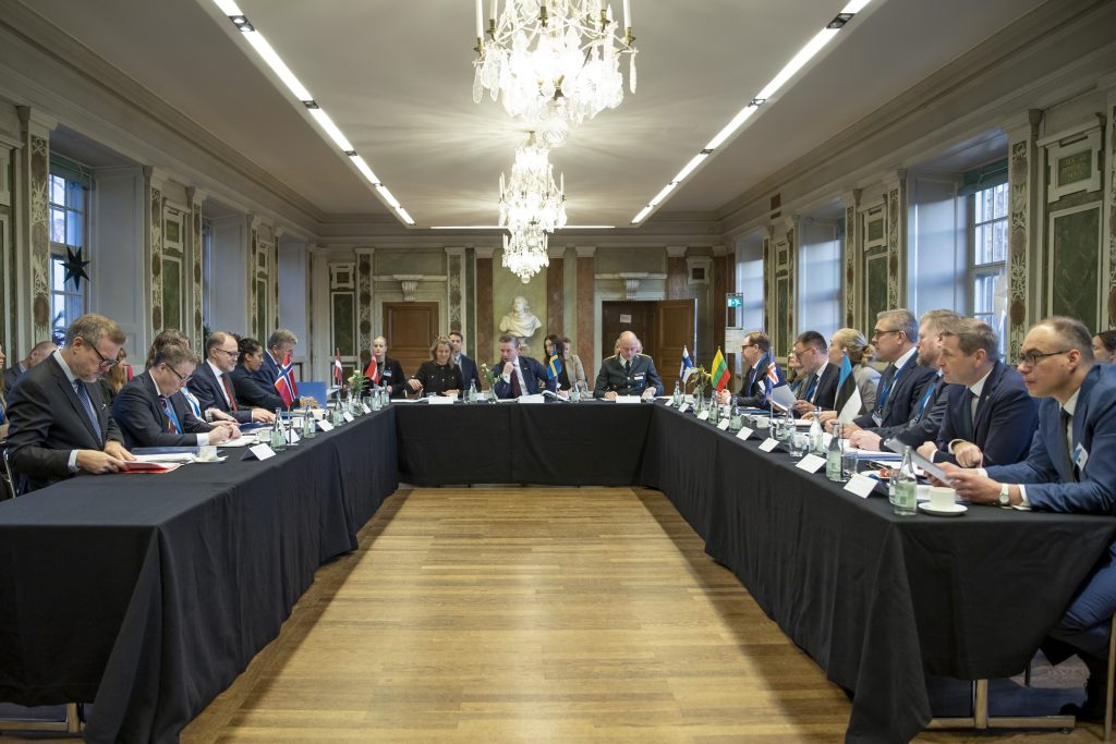Šiaurės ir Baltijos šalių gynybos ministrai aptarė regiono saugumą ir NATO darbotvarkės prioritetus