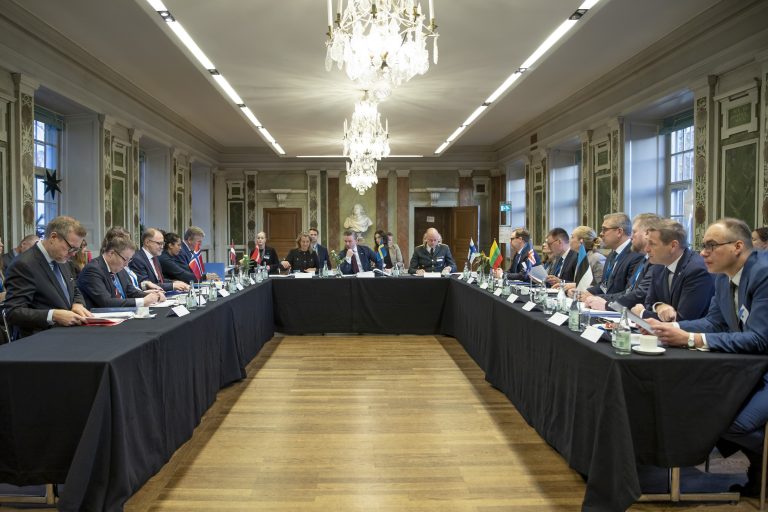 Šiaurės ir Baltijos šalių gynybos ministrai aptarė regiono saugumą ir NATO darbotvarkės prioritetus