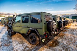  Lietuvos kariuomenę pasiekė visureigiai „Mercedes-Benz“ G 350 d