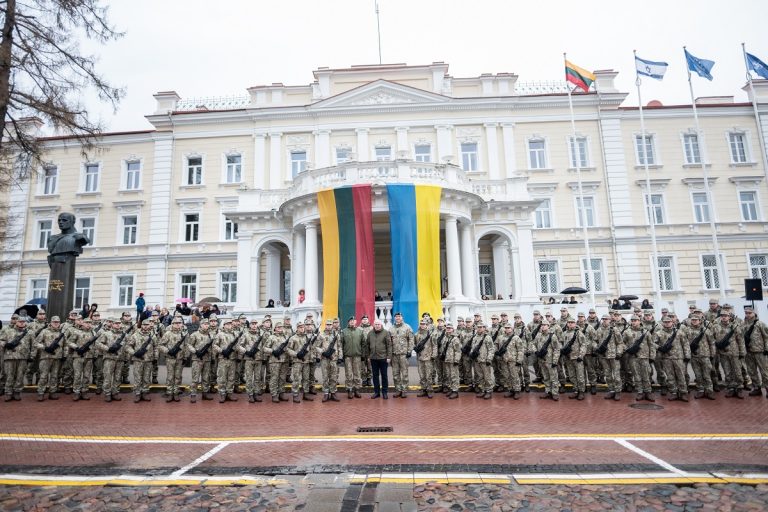 Prisiekė rekordinis Jaunesniųjų karininkų vadų mokymų klausytojų skaičius