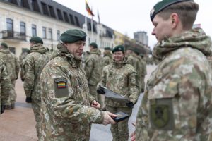  Lithuanian contingent back from Iraq awarded for maintaining international commitments 