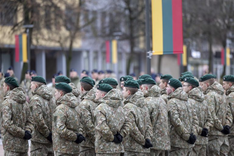  Lithuanian contingent back from Iraq awarded for maintaining international commitments 