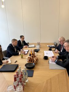  A. Anušauskas Miunchene pabrėžė transatlantinės vienybės ir signalo dėl Ukrainos narystės NATO svarbą