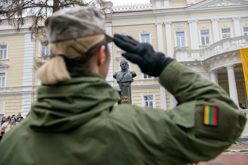 Jaunesniųjų karininkų vadų mokymų (JKVM) klausytojų priesaikos ceremonija