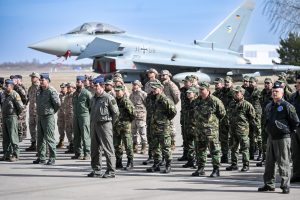  Simbolinio Baltijos oro erdvės rakto perdavimo ceremonija pažymėtas NATO oro policijos misijos Baltijos šalyse ir Lietuvos narystės aljanse 20-metis