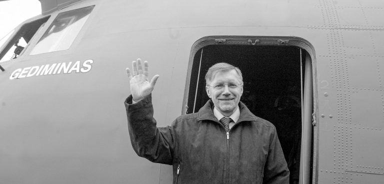 Krašto apsaugos ministras reiškia užuojautą dėl G. Kirkilo mirties