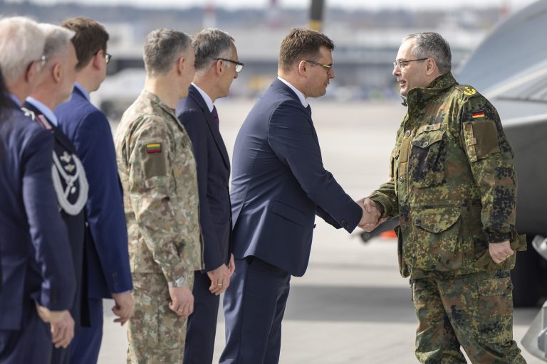 Į Lietuvą atvyko pirmieji Vokietijos brigados kariai
