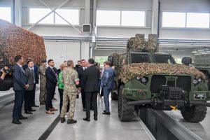  Prime Minister and Minister of National Defence visited updated infrastructure and improved service conditions at Birutė Uhlan Battalion 