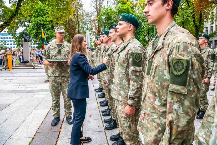 Kaune leitenanto laipsnį gavo pusšimtis kariūnų aspirantų