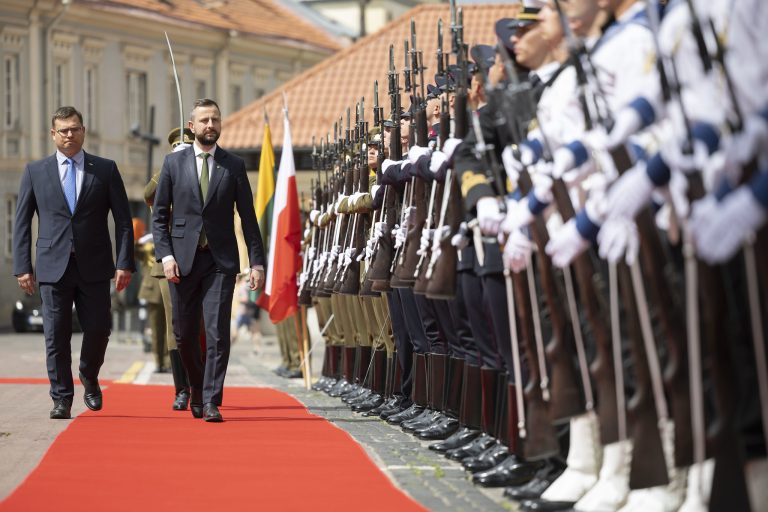 L. Kasčiūnas po susitikimo su Lenkijos gynybos ministru: Baltijos gynybos linijos bei Lenkijos Rytinio skydo iniciatyvos siunčia aiškią žinią priešininkui