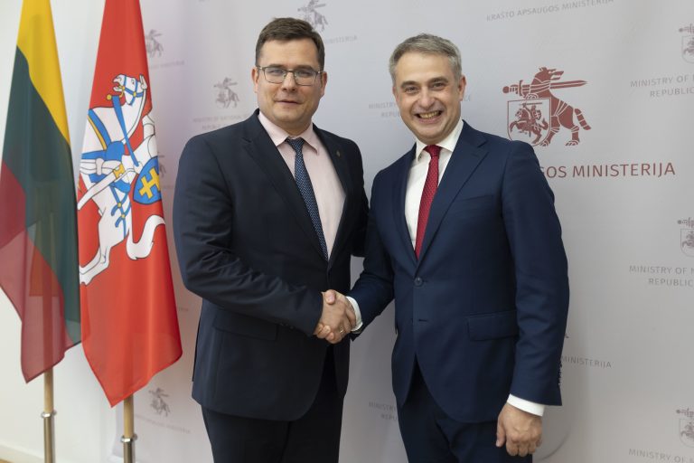 Krašto apsaugos ministras susitiko su Lenkijos skaitmeninių reikalų ministru