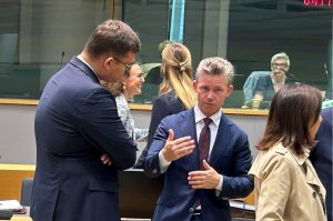  L. Kasčiūnas ES gynybos ministrų susitikime: turime leisti ukrainiečiams pasiekti pilną pajėgumą prieš Rusiją
