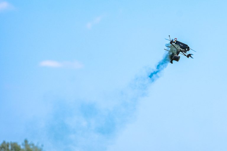 Ukrainoje sėkmingai baigėsi pakartotinis lietuviškų kovinių dronų testavimas