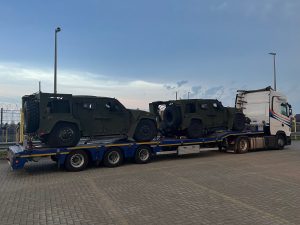  Lietuvą pasiekė dar viena moderniausių pasaulyje šarvuotųjų visureigių partija