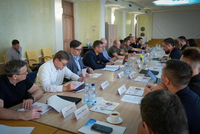   Minister of National Defence continues the visit in Ukraine, meets with Ministers of Defence and Strategic Industries