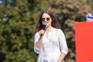  Nepajudinama vienybė: Vilniaus maratone bėgo 1 200 NATO karių