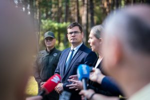  Dėl padidinto biudžeto gynybai anksčiau įsigyti modernūs belgiški kulkosvaidžiai FN MINIMI