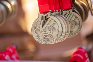  Nepajudinama vienybė: Vilniaus maratone bėgo 1 200 NATO karių